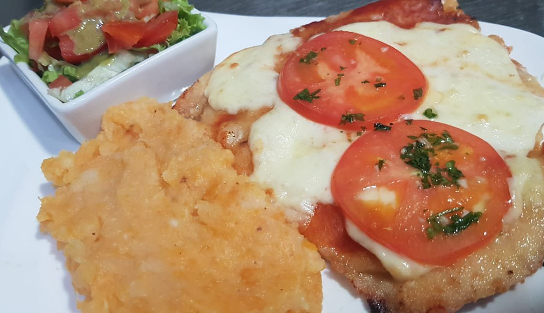 Cafe & Restó Stadium