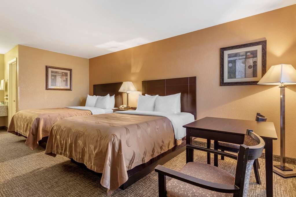 Quality Inn Russellville I-40-官方