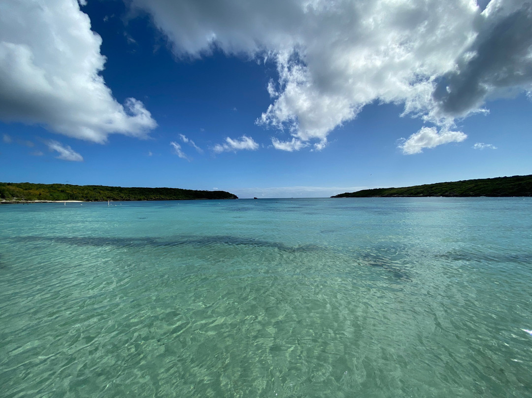 Playa Media Luna-维切克岛必去景点