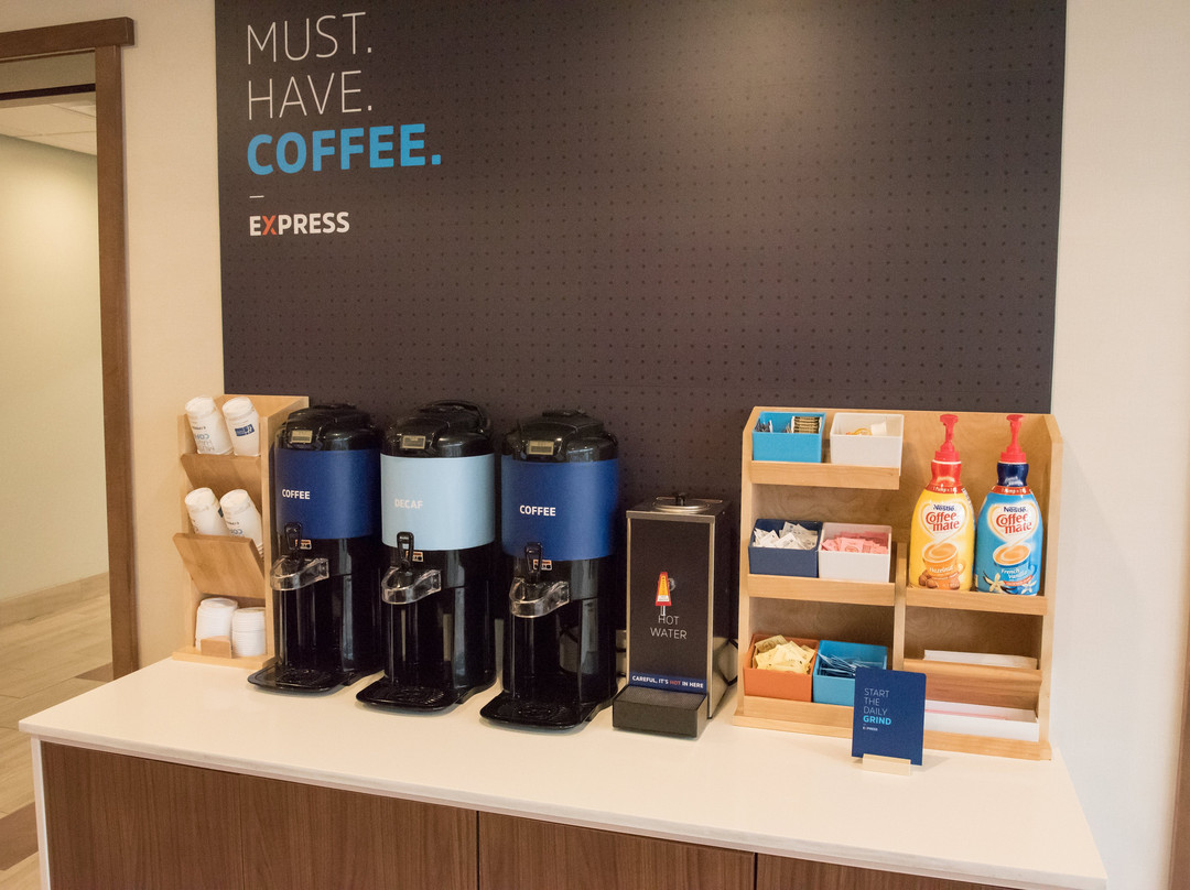 Holiday Inn Express & Suites Warsaw By IHG主图