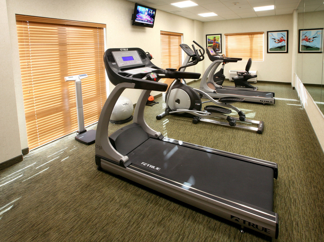 Holiday Inn Express & Suites Monterrey Aeropuerto主图