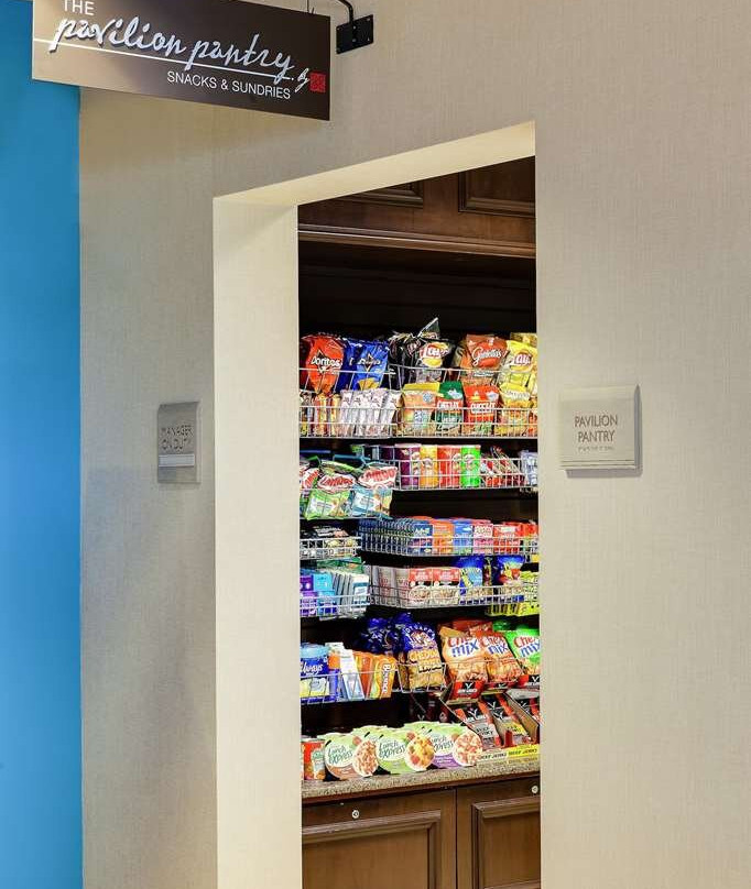 东奥马哈/康瑟尔布拉夫斯希尔顿花园酒店主图