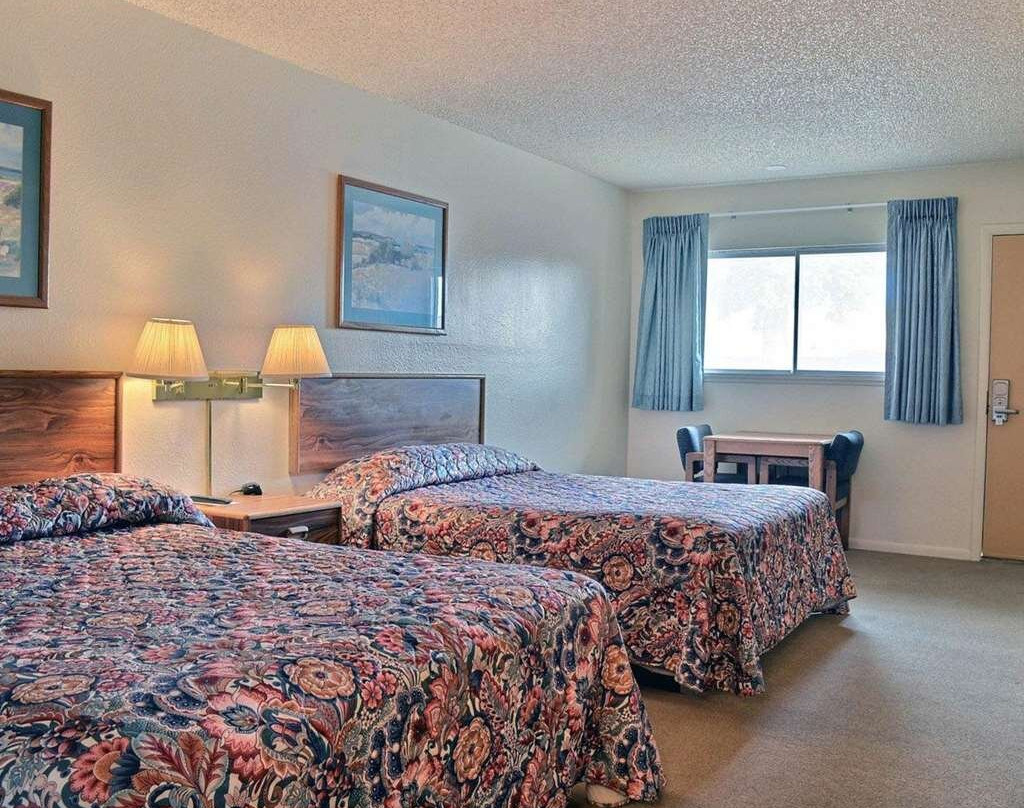 Skyline Motor Inn主图