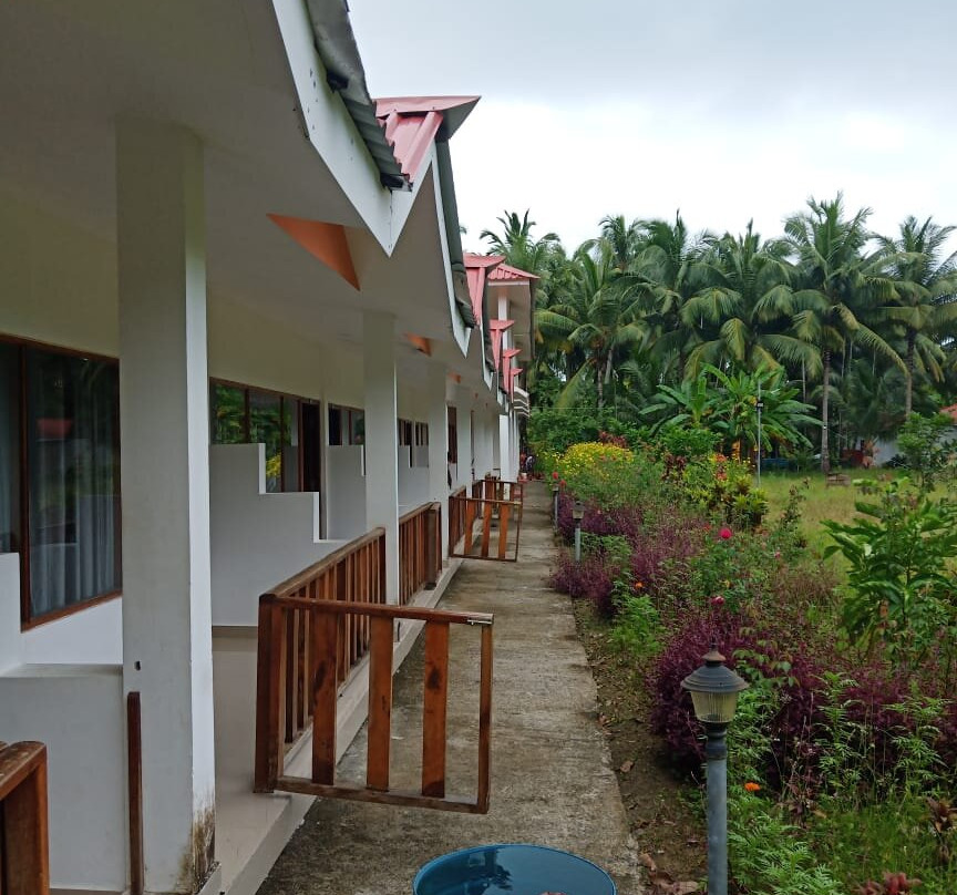 Hotel Exotica Squares主图