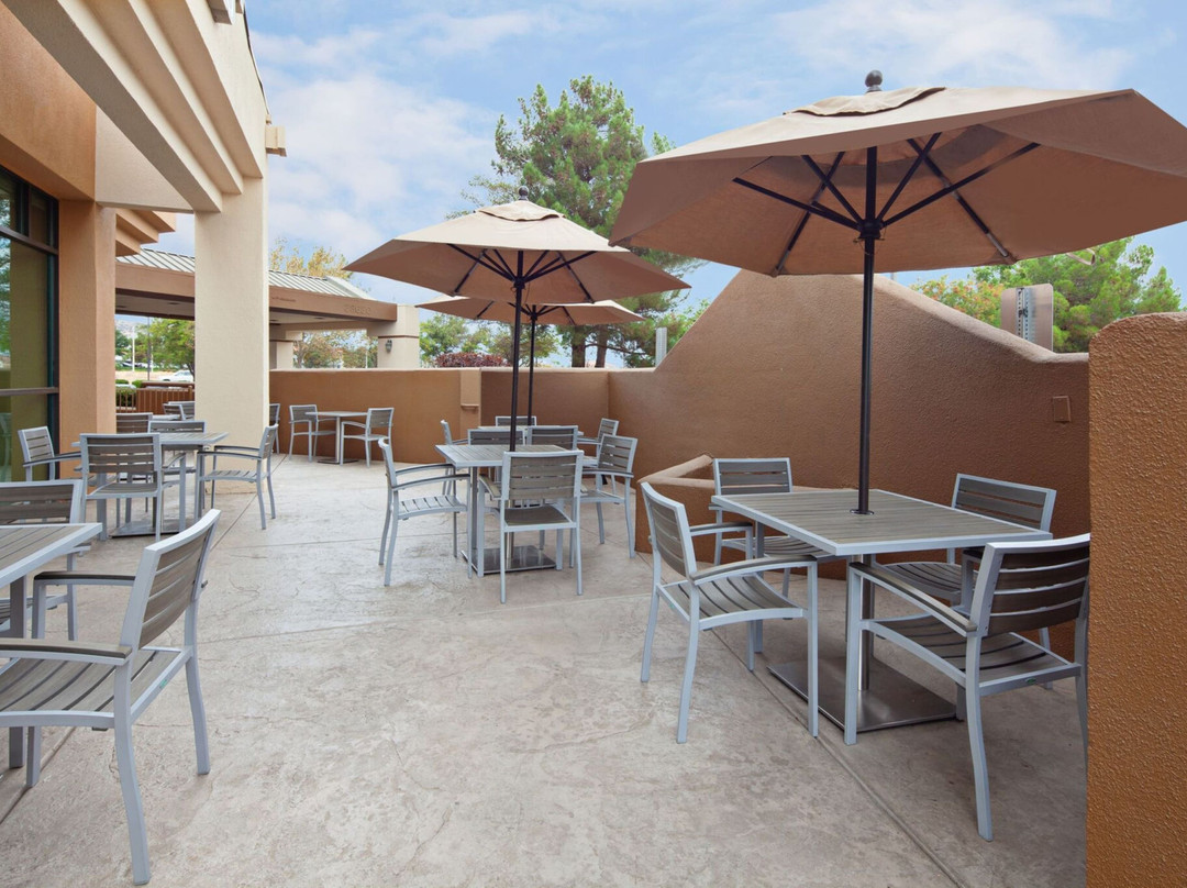 Holiday Inn Palmdale-Lancaster by IHG主图