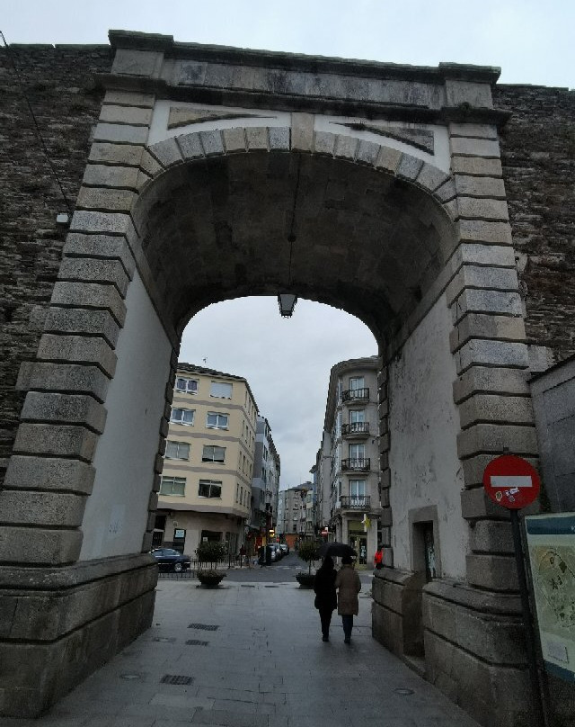 Porta Nova景点图片