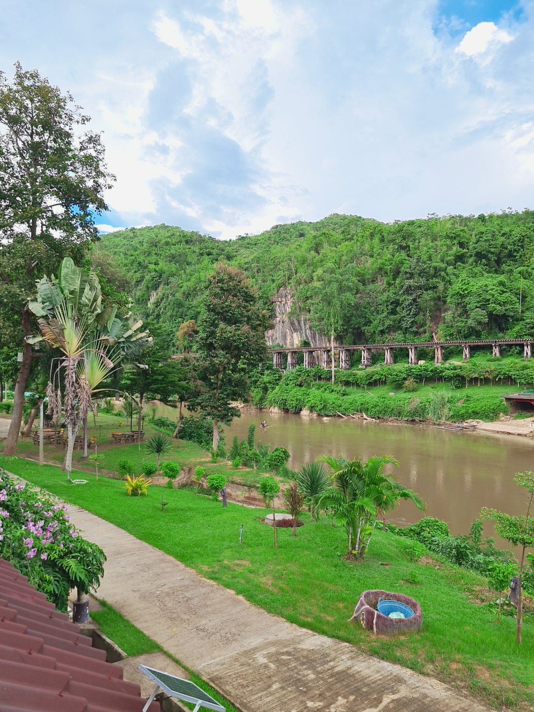 Baan Rim Kwai Paerimnam Resort-官方