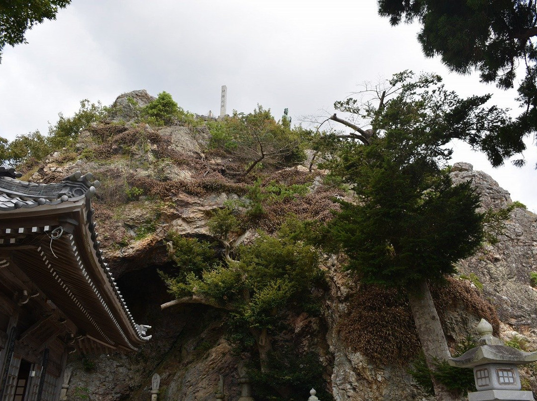 Iwaya Kannon-do Temple-丰桥市必去景点