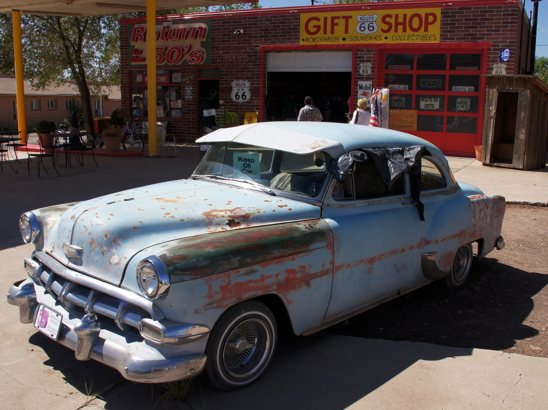 Return to the 50s-塞利格曼必去景点