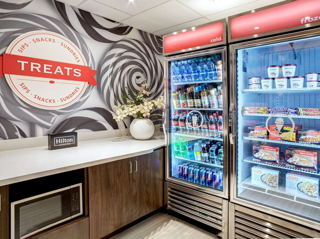 Hampton Inn & Suites Indio主图