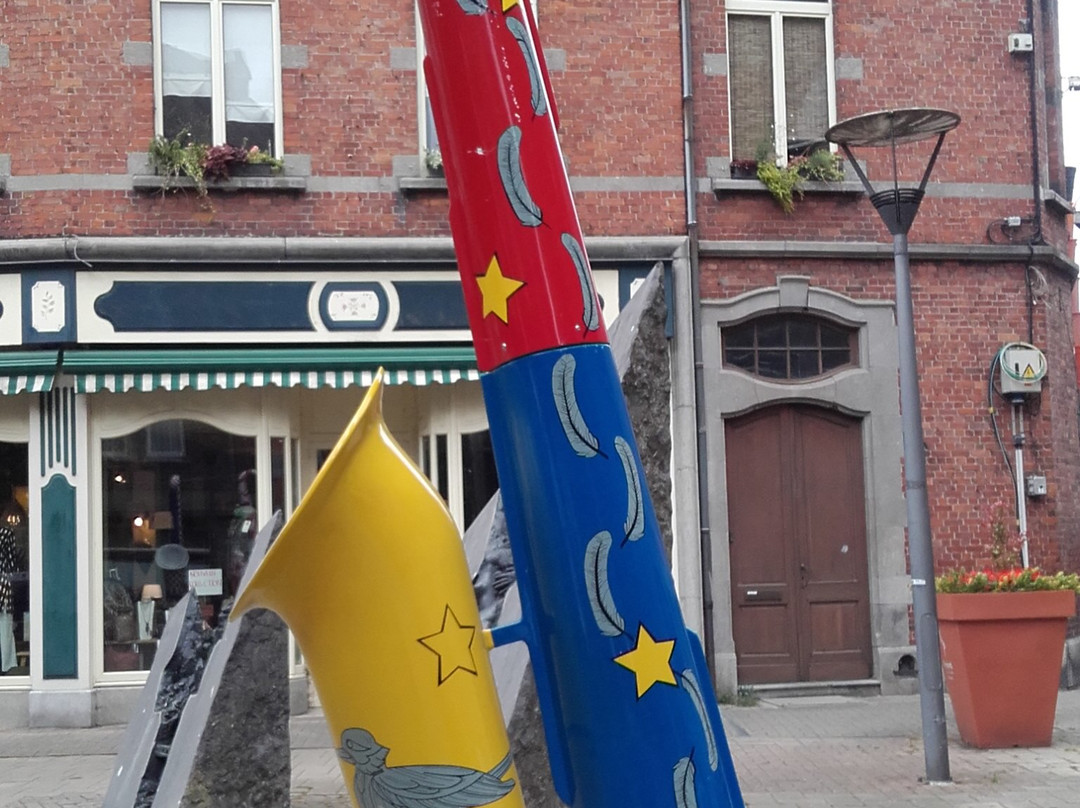 Adolphe Sax Statue景点图片