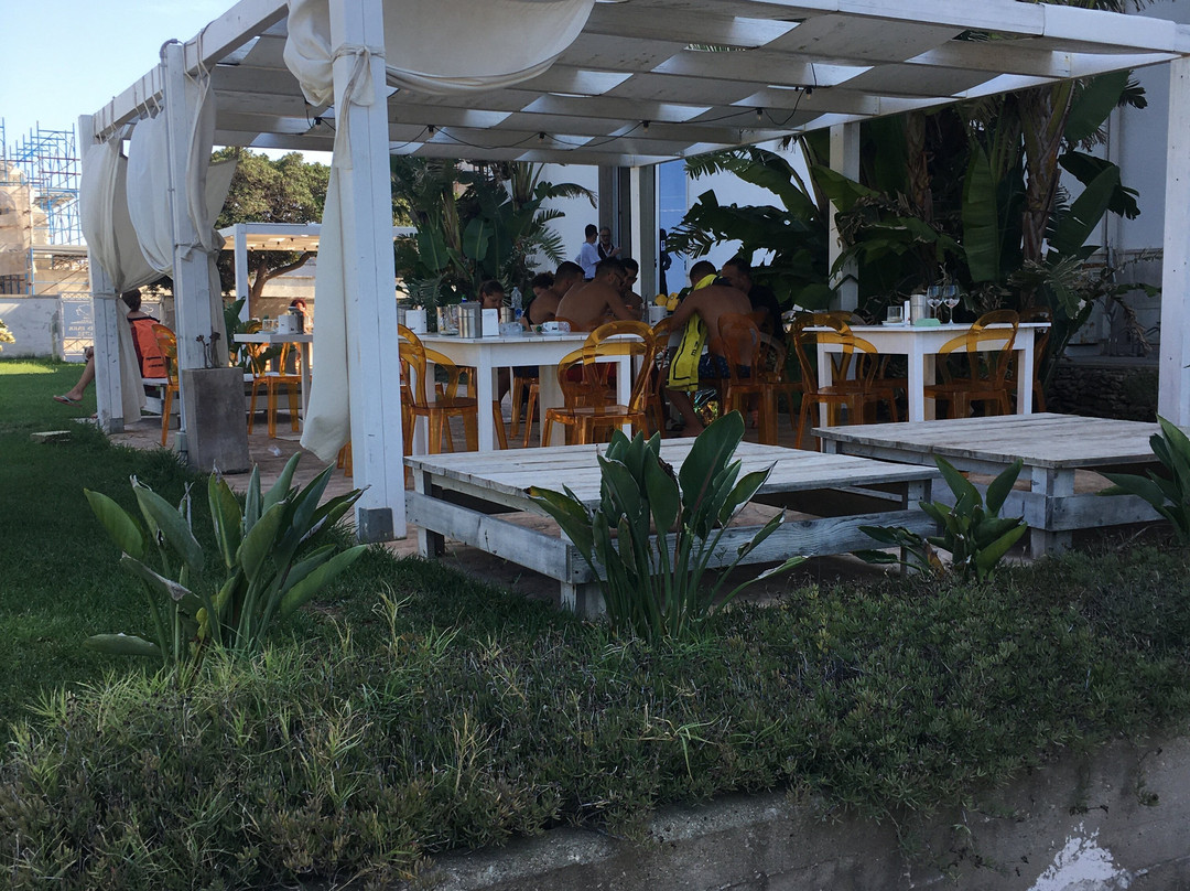 Oasis Park Hotel主图