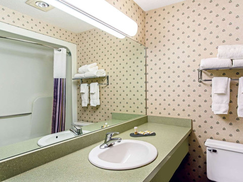 南伯灵顿市中心智选假日酒店主图