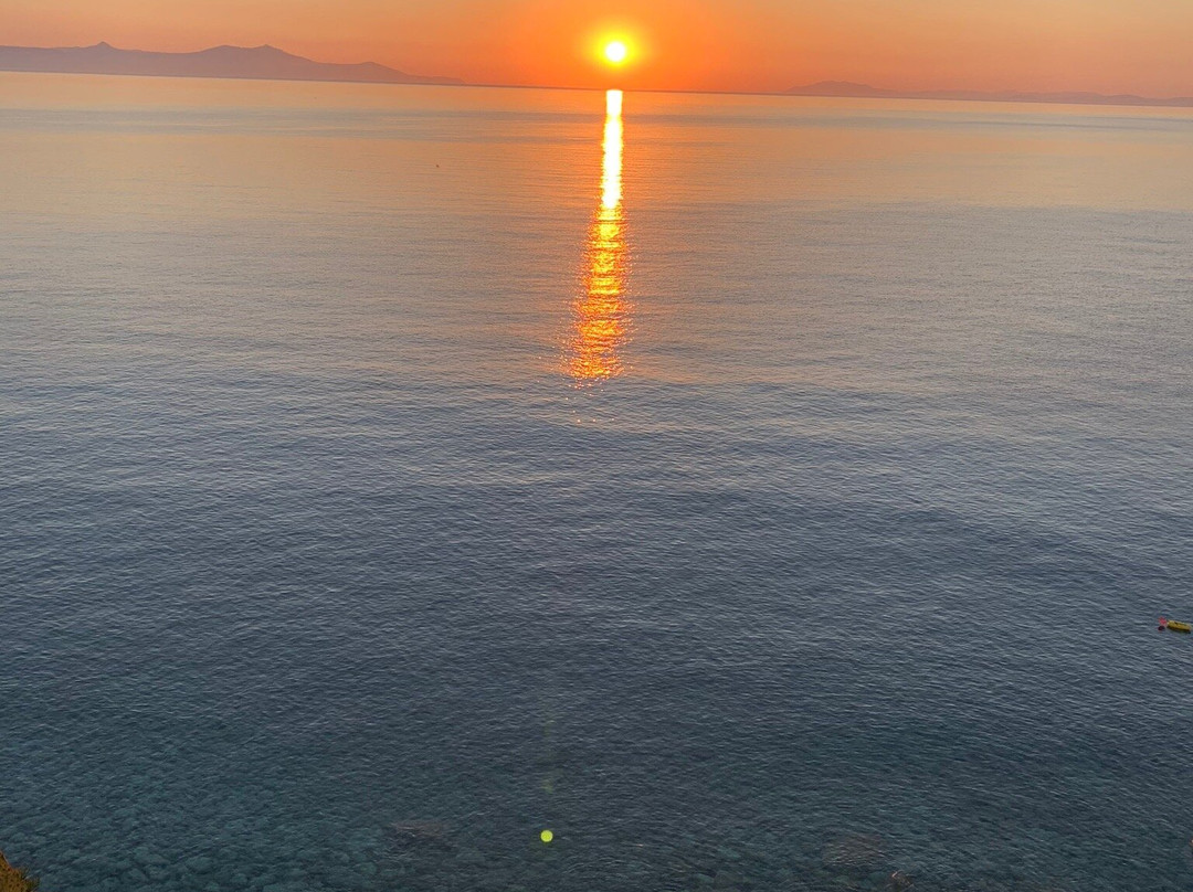 Azolimnos Beach景点图片