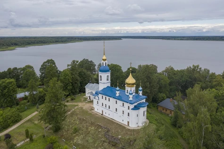 Cheremenetskiy Ioanno-Bogoslovskiy Male Monastery景点图片