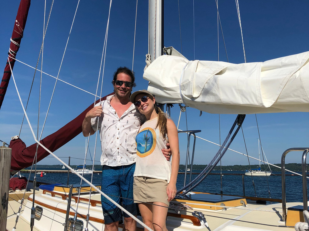 Sailing Yacht Scout - Day Tours-特拉弗斯城必去景点