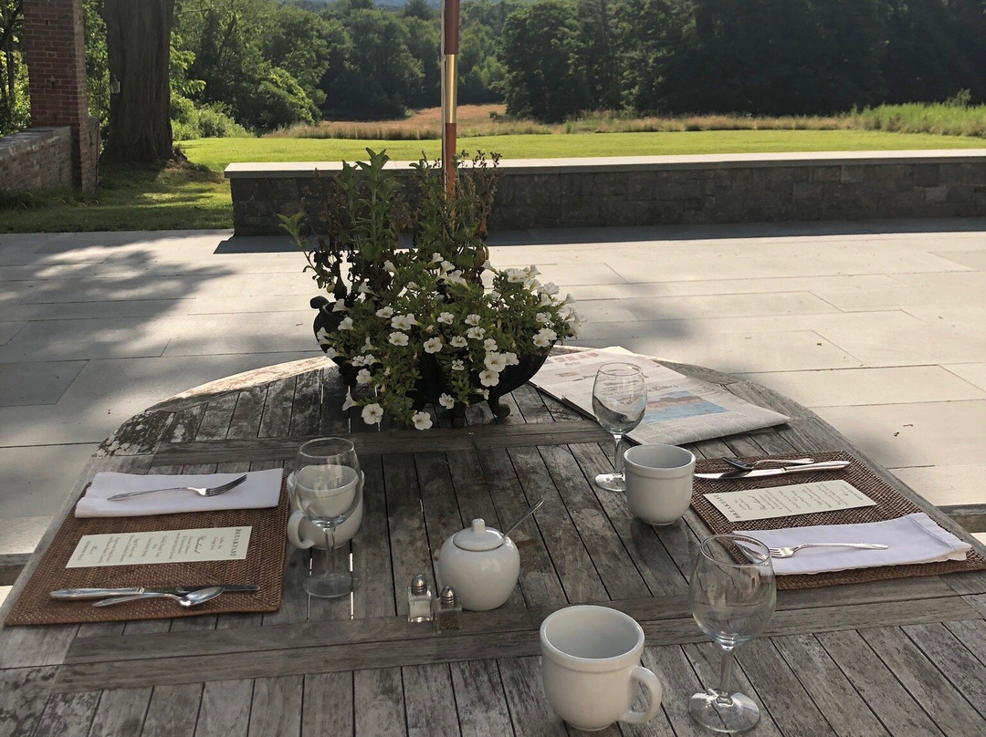 Inn at Kenmore Hall主图