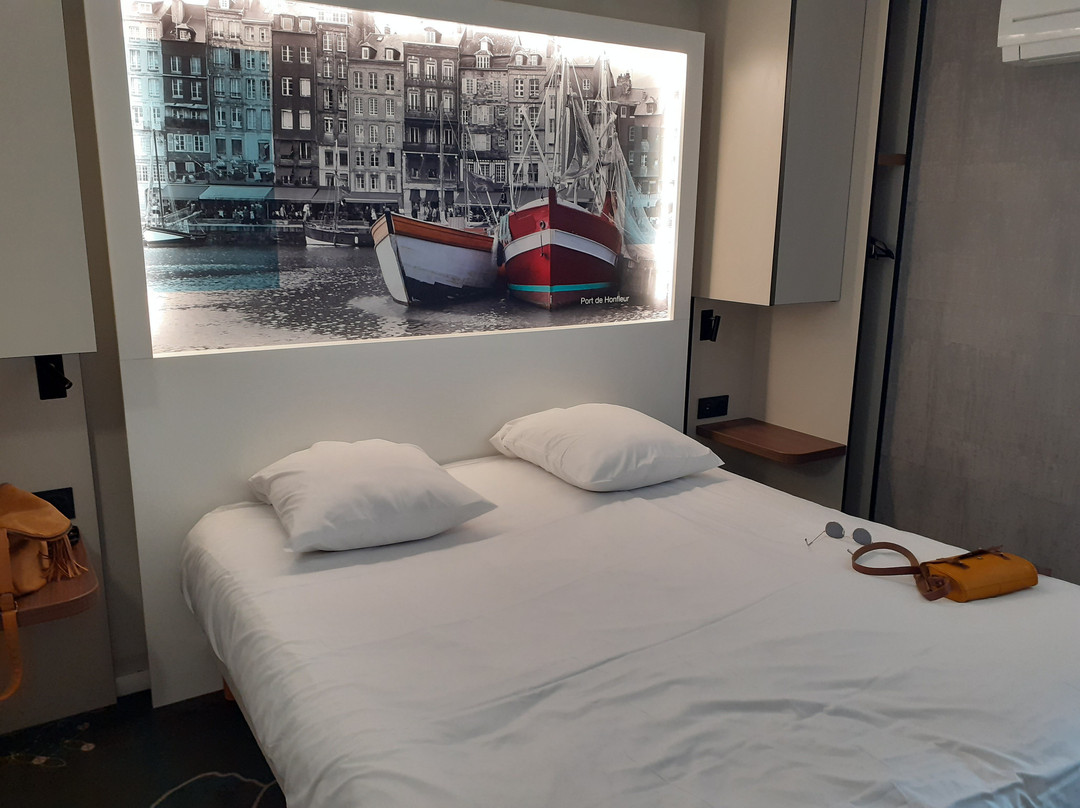 Brit Hotel Caen Nord - Mémorial主图