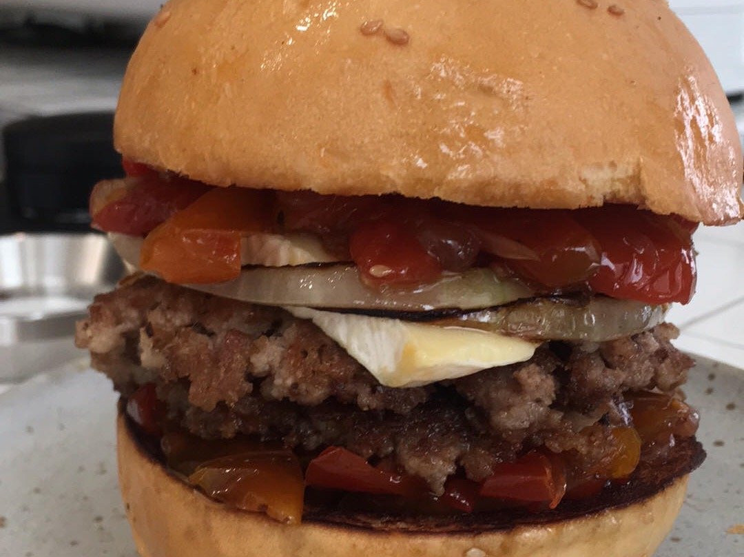 Puck Burger bar & Cafe