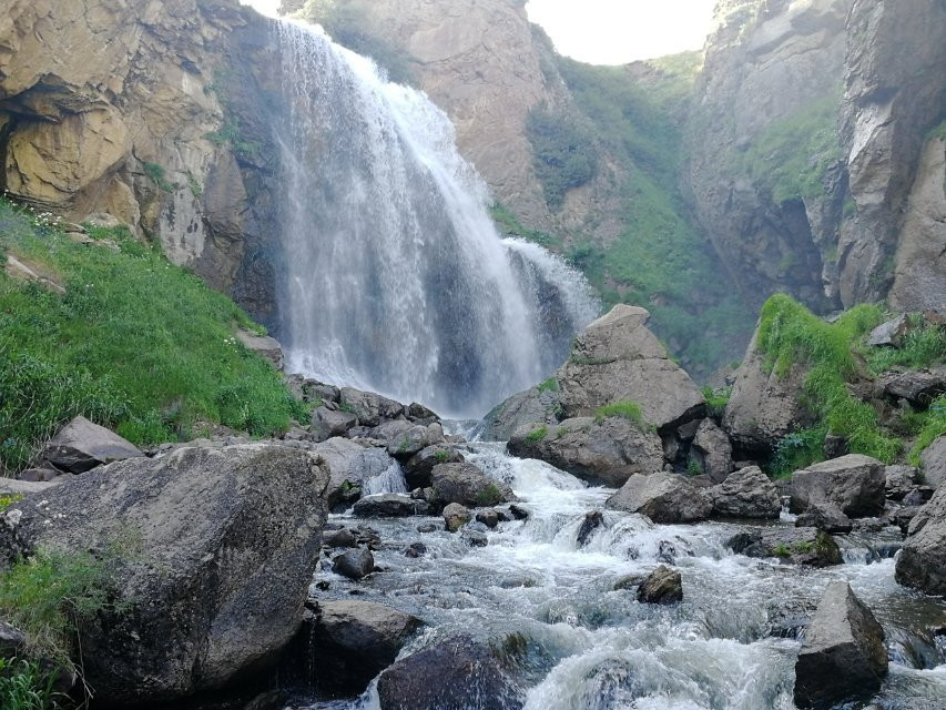 Trchkan Waterfall-Sarapat必去景点