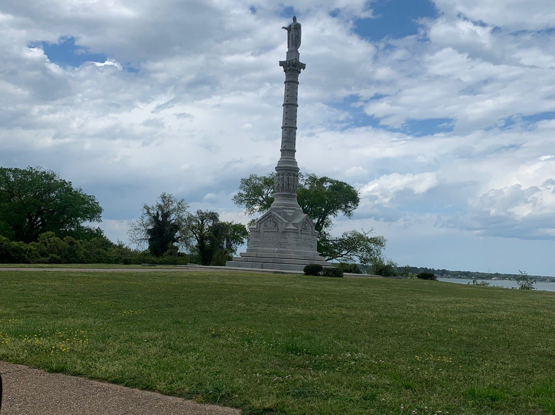 Yorktown Victory Monument景点图片
