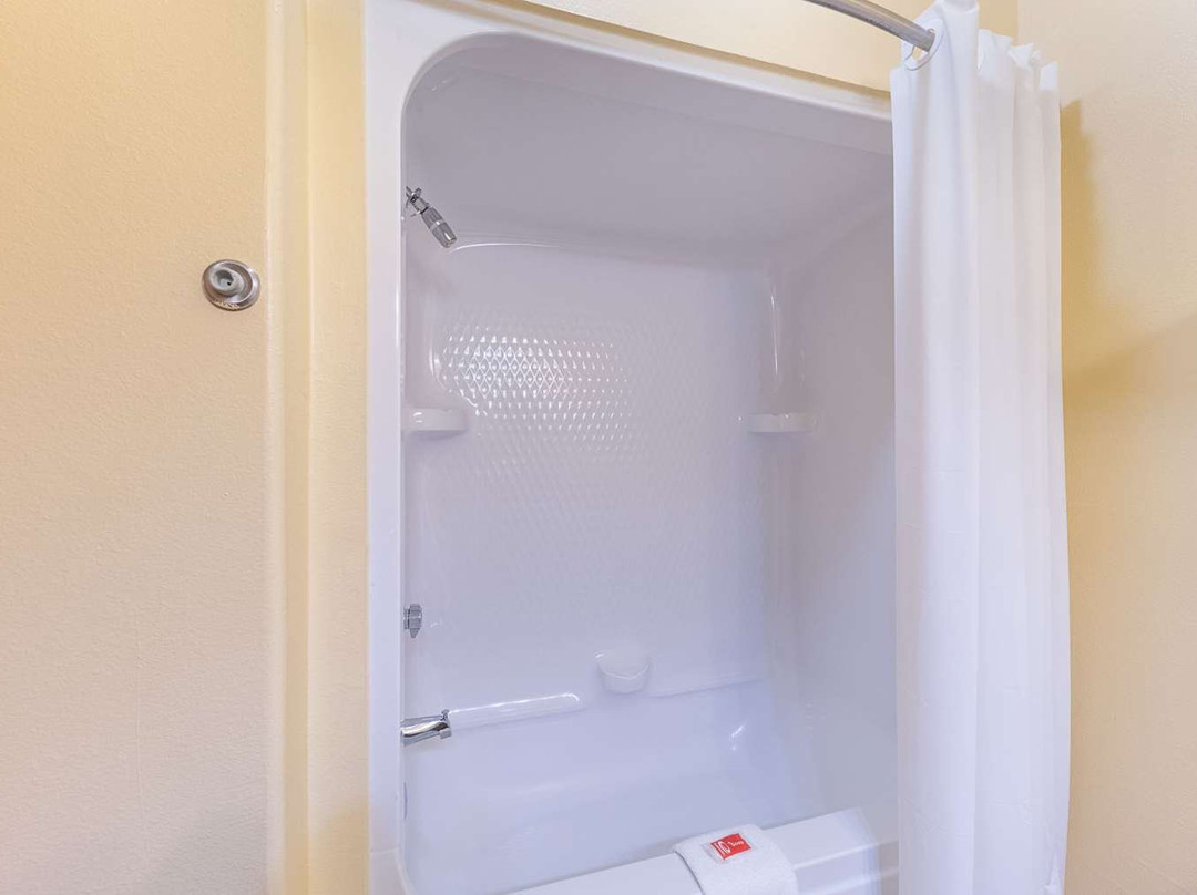 Econo Lodge Inn & Suites Bridgeport主图