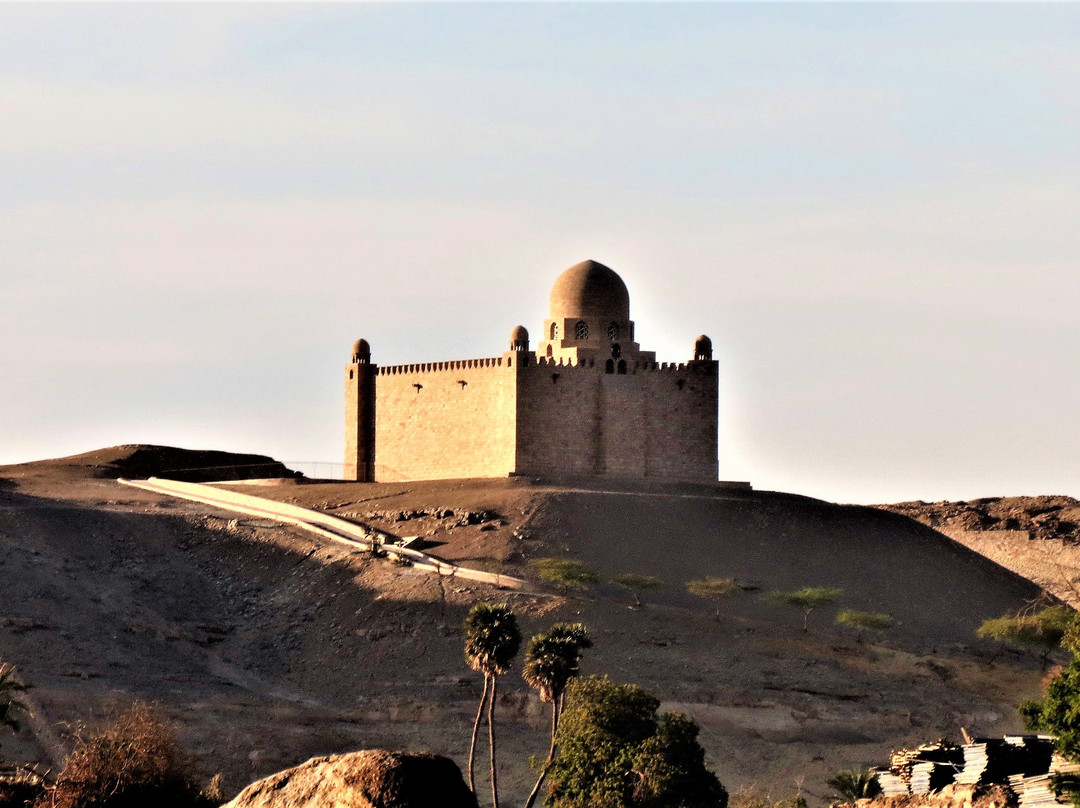 Mausoleum of Aga Khan景点图片