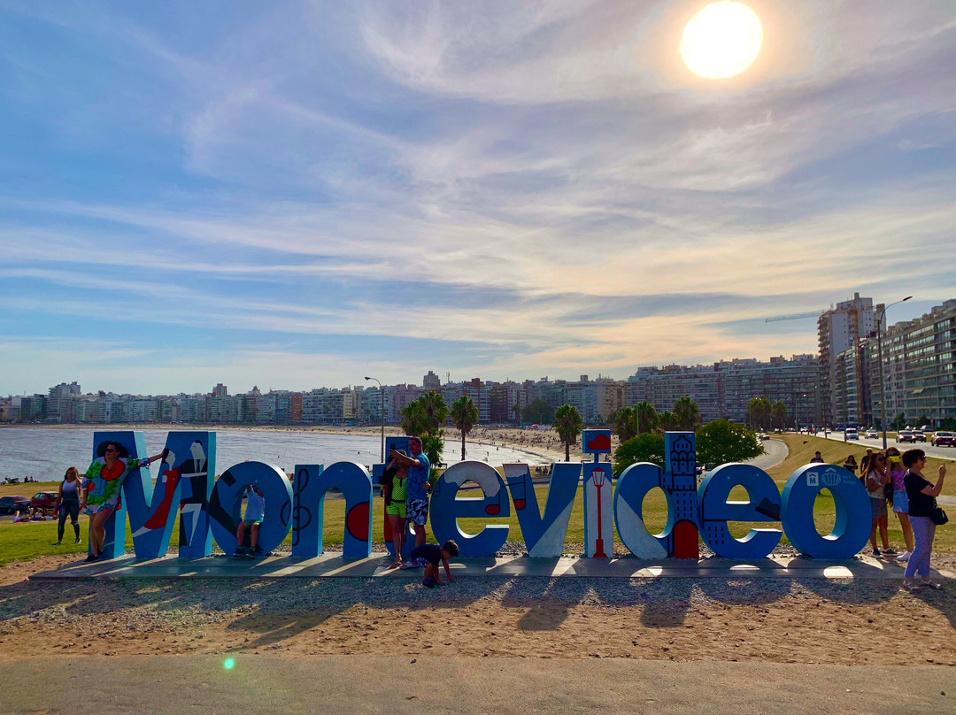 Montevideo Sign-蒙得维的亚必去景点