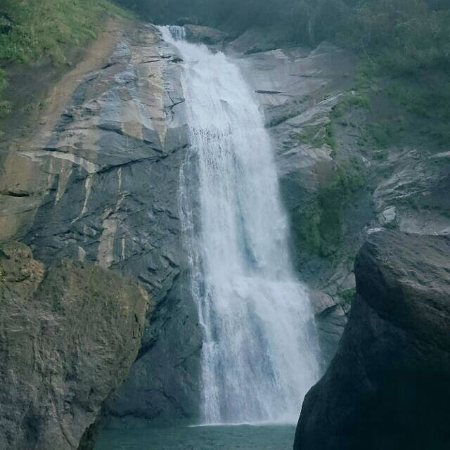 Marmala Waterfall景点图片