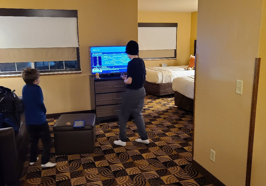 Hawthorn Suites By Wyndham Oak Creek/Milwaukee Airport主图