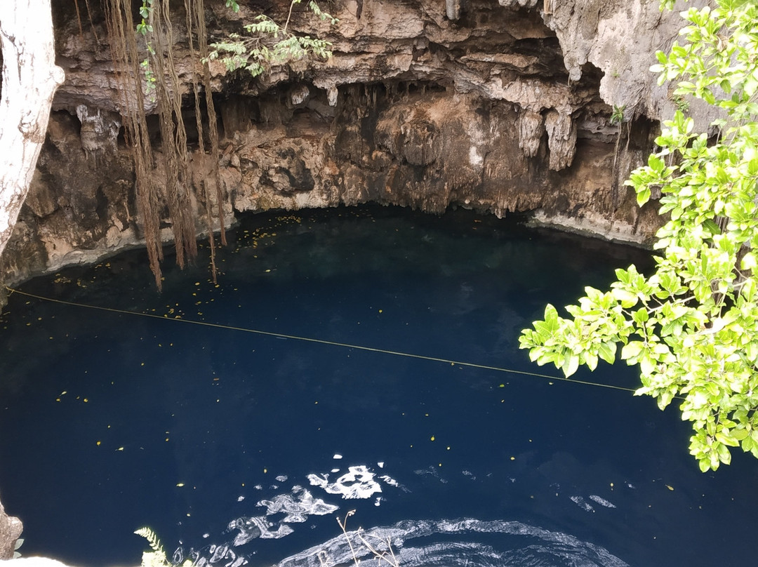 Cenote Yaal Utzil景点图片