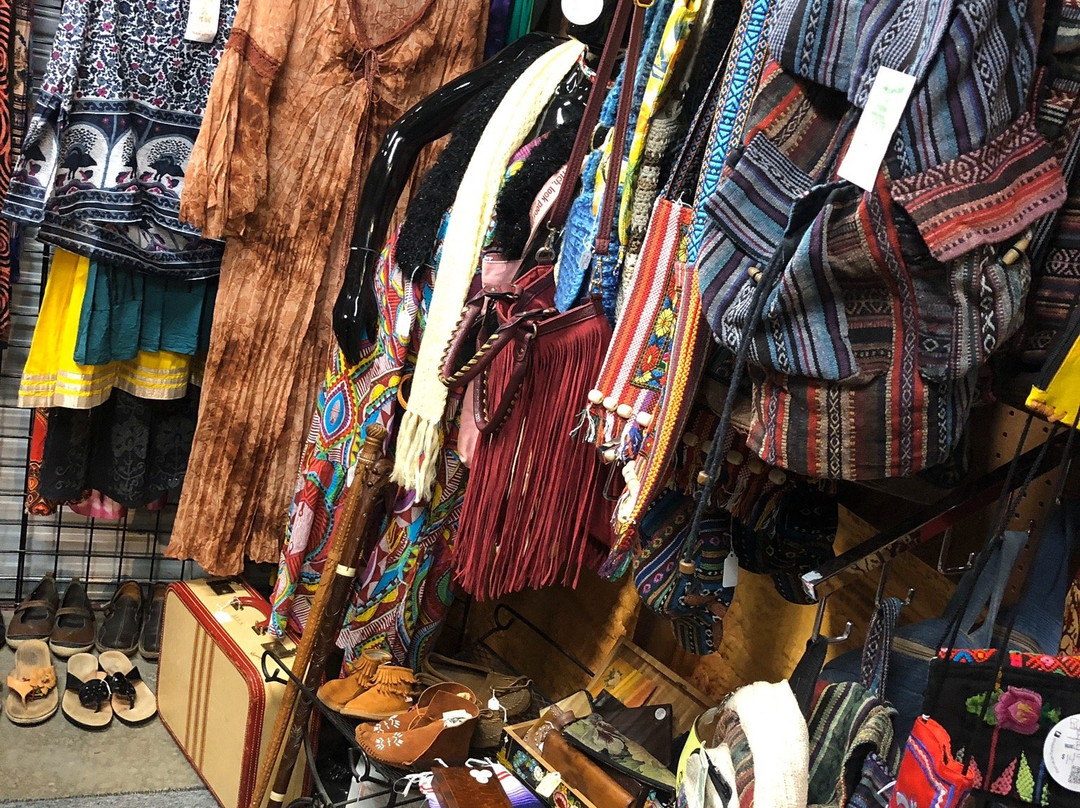 Flashbacks Retroshop-芒廷霍姆必去景点