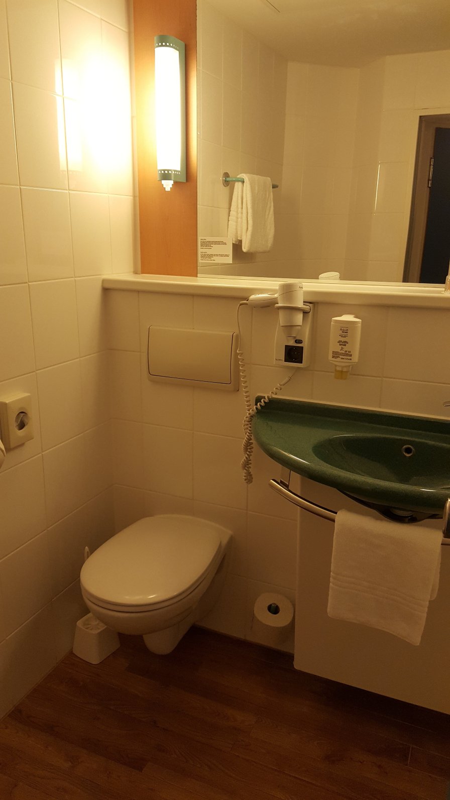 宜必思纽伦堡阿尔斯塔特酒店-浴室