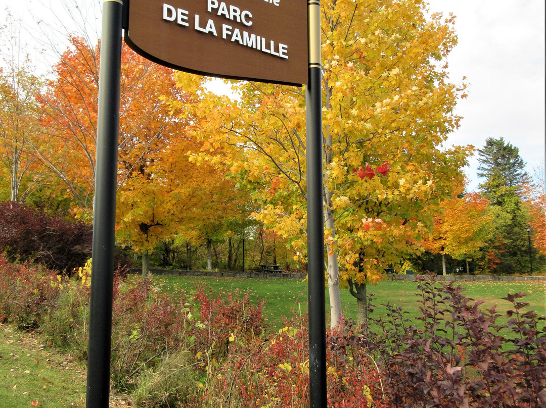 Lac Rond-Sainte-Adele必去景点