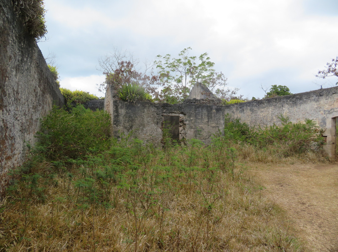 Vestiges du Bagne-Ile Des Pins必去景点