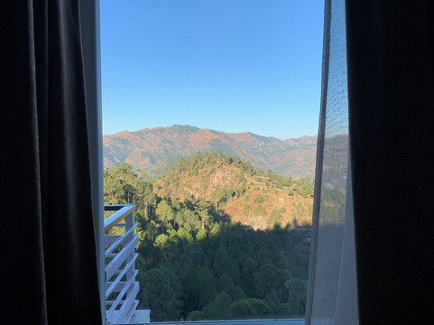 堪尼加度假酒店主图