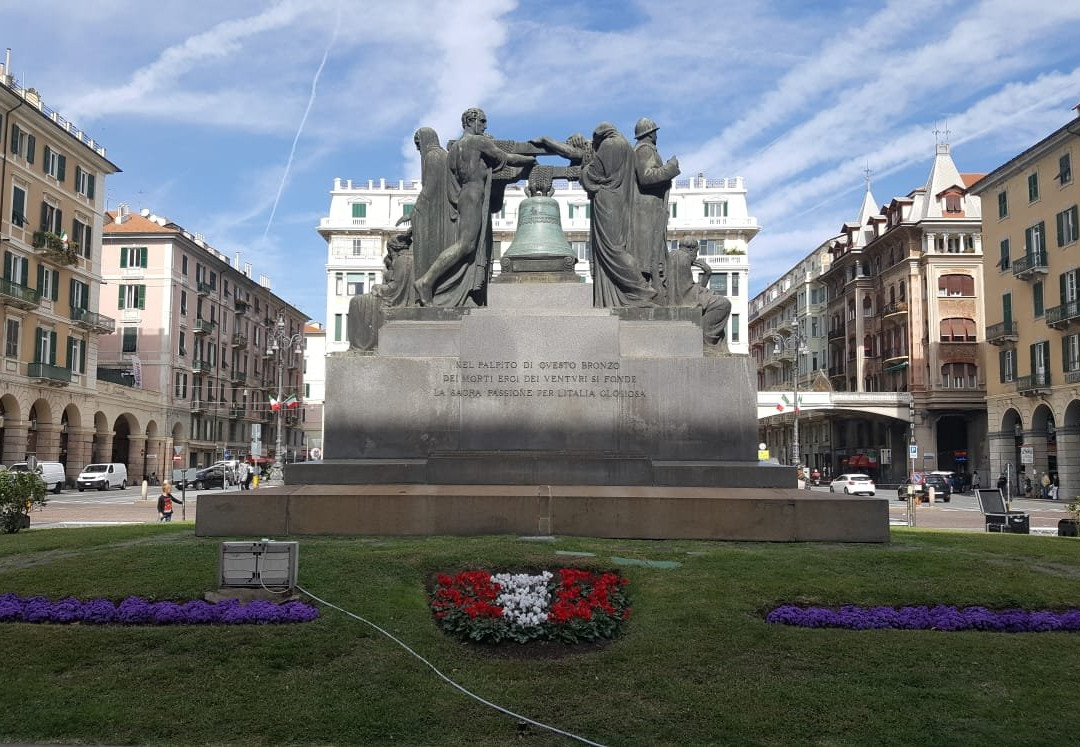 Monumento ai Caduti 1915-18 - “Rintocchi e Memorie”-萨沃纳必去景点