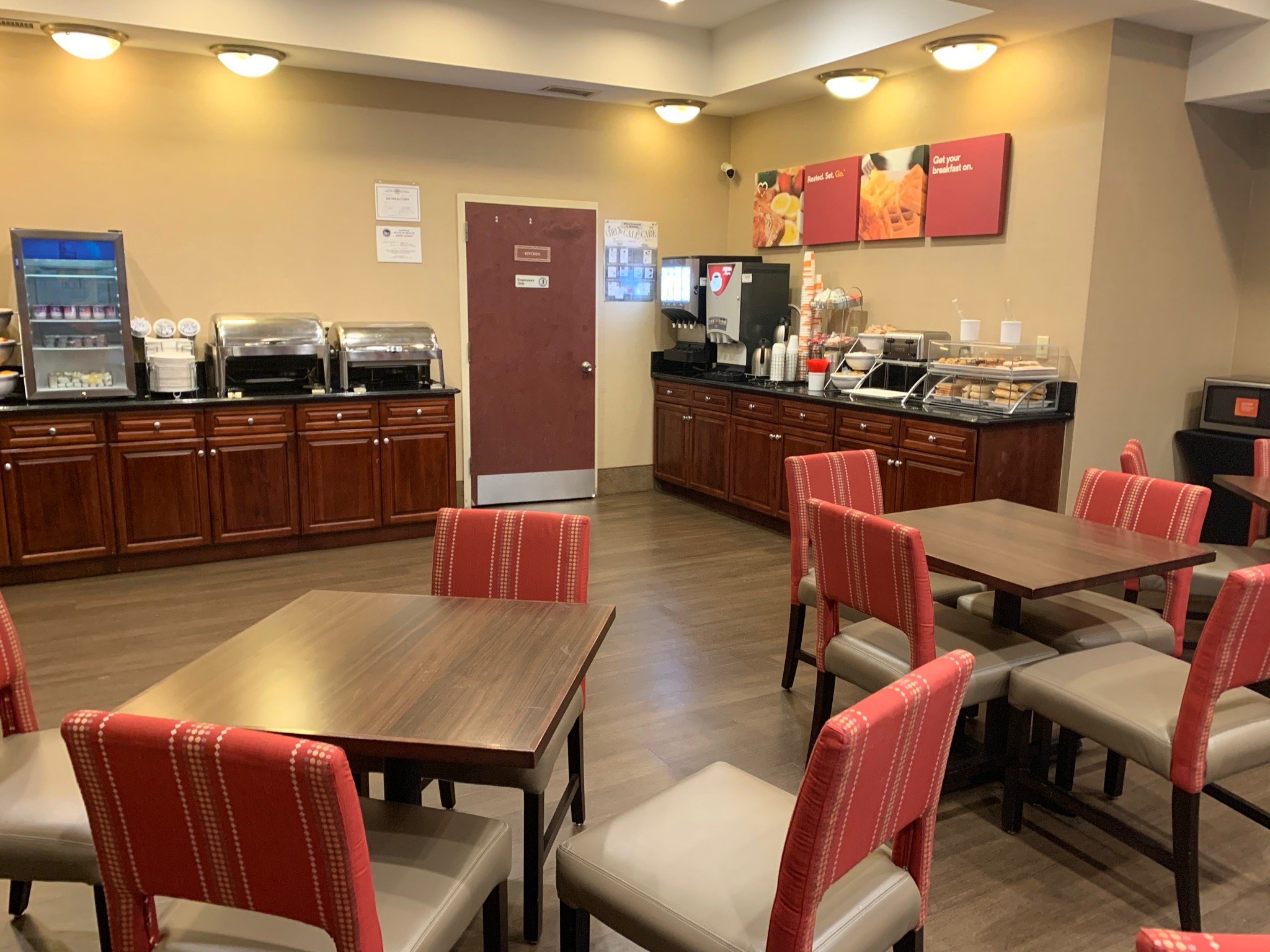 Tapa Hotel, Inn & Suites-官方