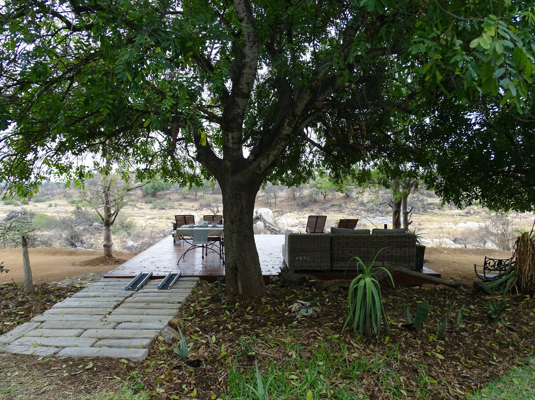 Ivory Wilderness River Rock Lodge主图