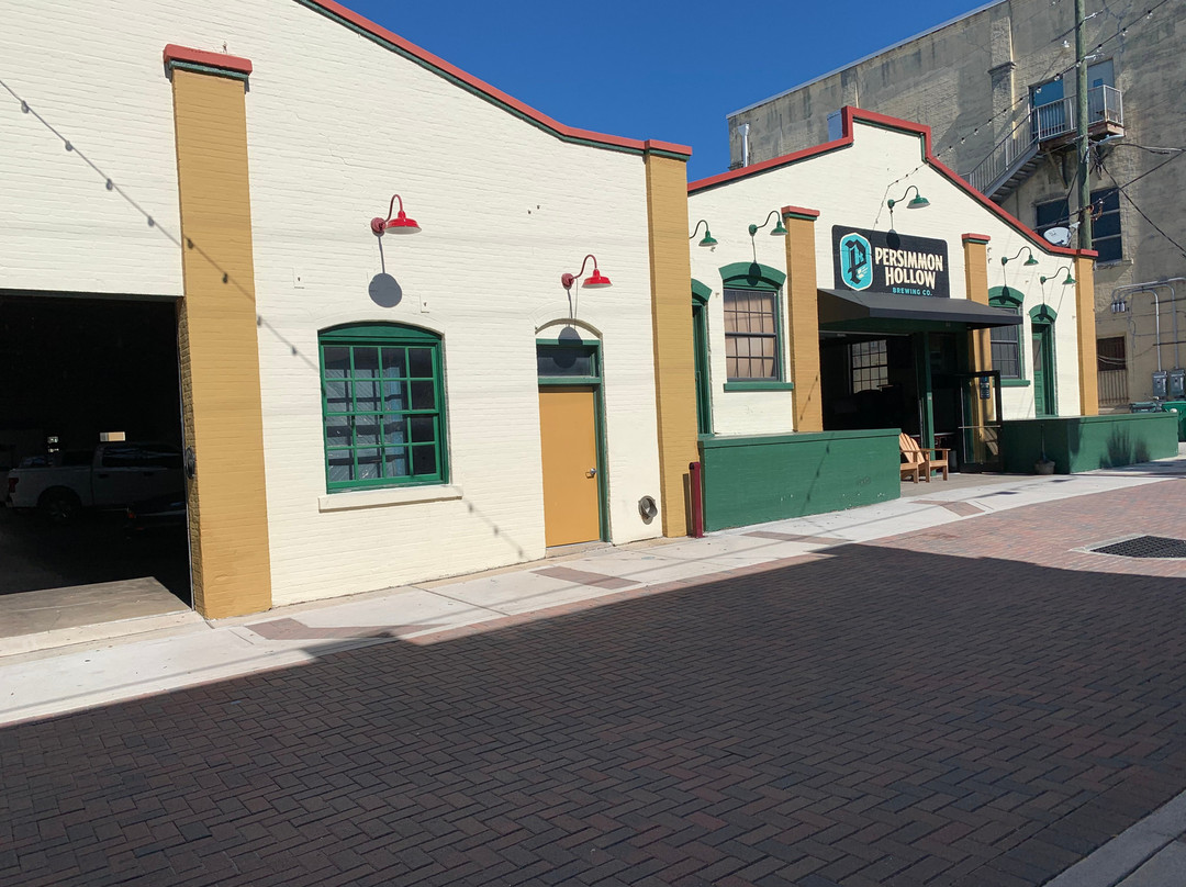 Persimmon Hollow Brewing Company-迪兰必去景点