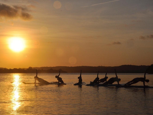 Sunset Sup Yoga-Itacare必去景点