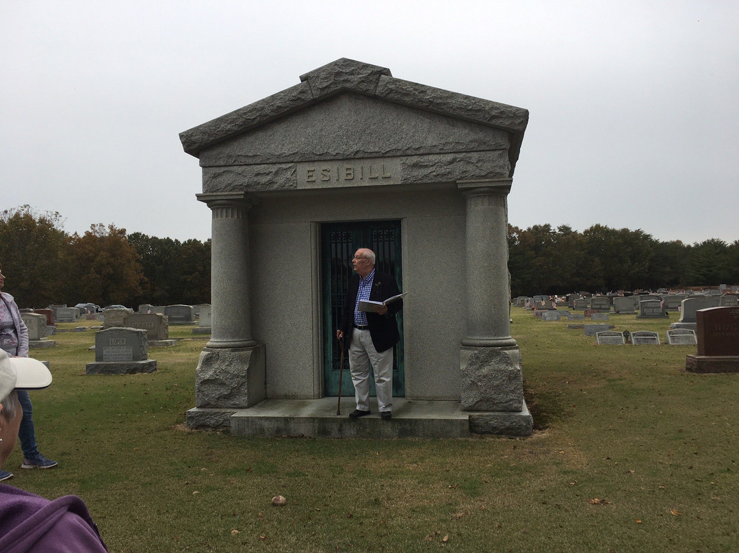 Mount Pleasant Cemetery景点图片