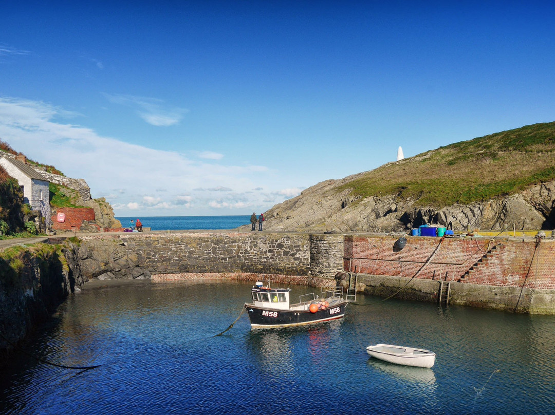 Porthgain Harbour景点图片