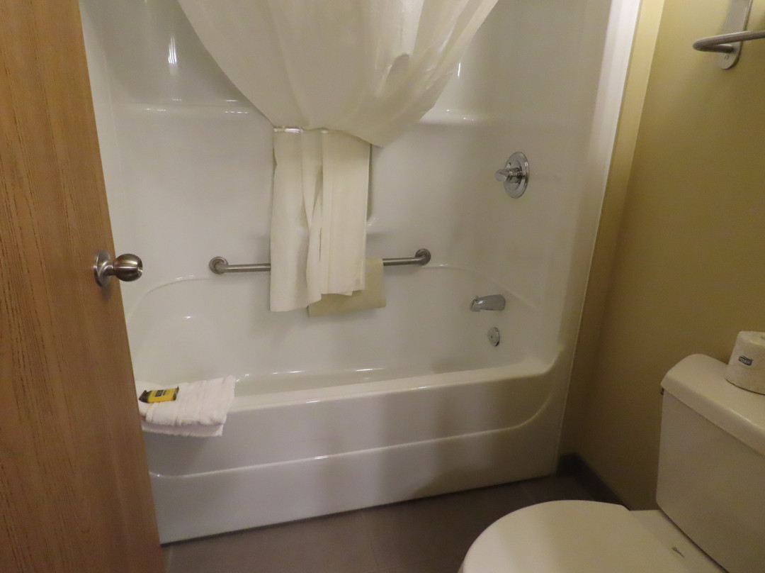 贝斯维斯特圣约翰套房酒店主图