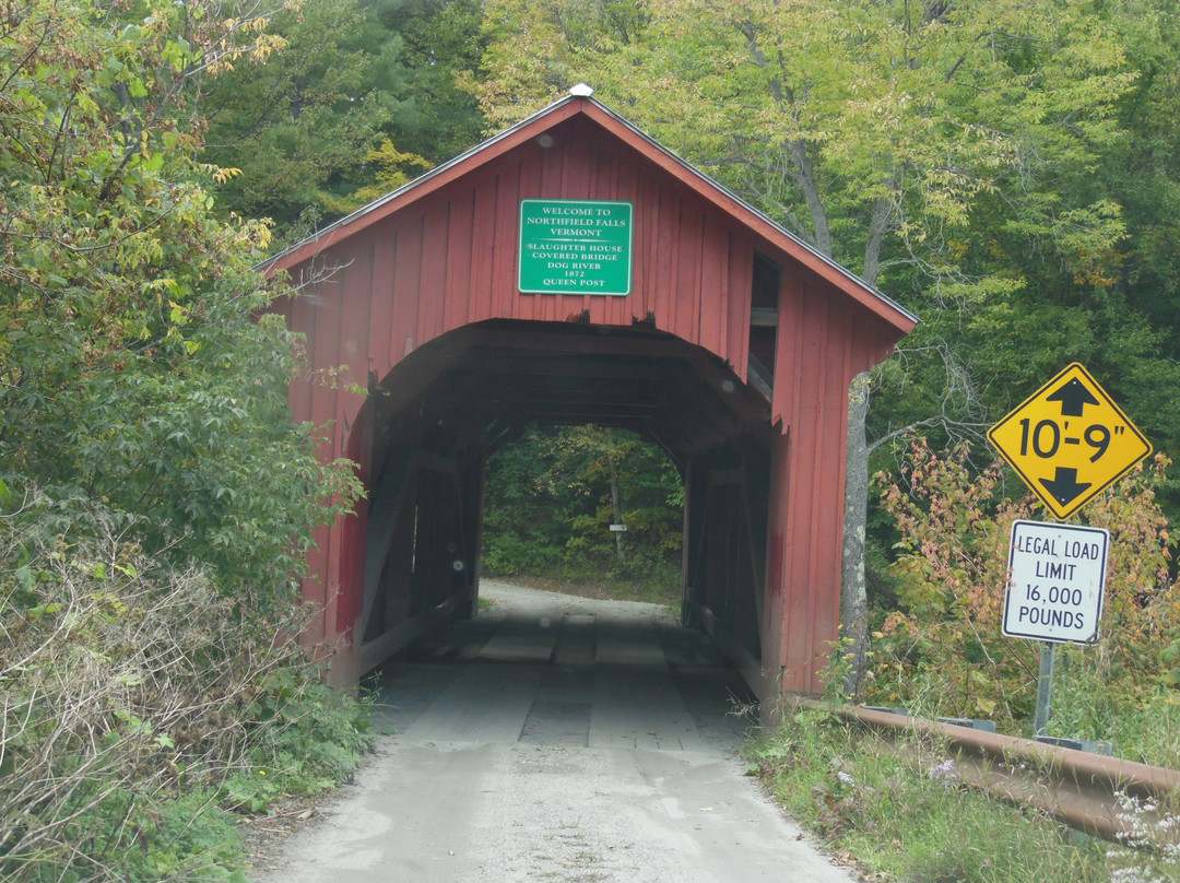 Slaughterhouse Covered Bridge-Northfield必去景点
