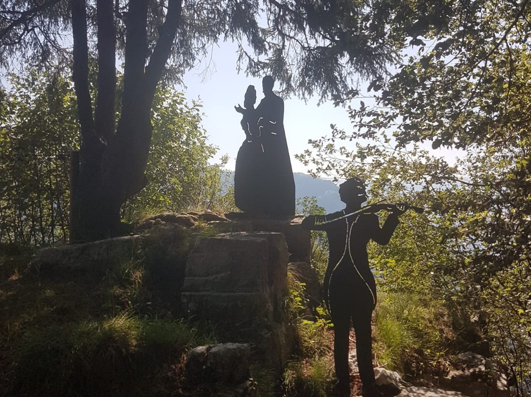 Salto Degli Sposi景点图片