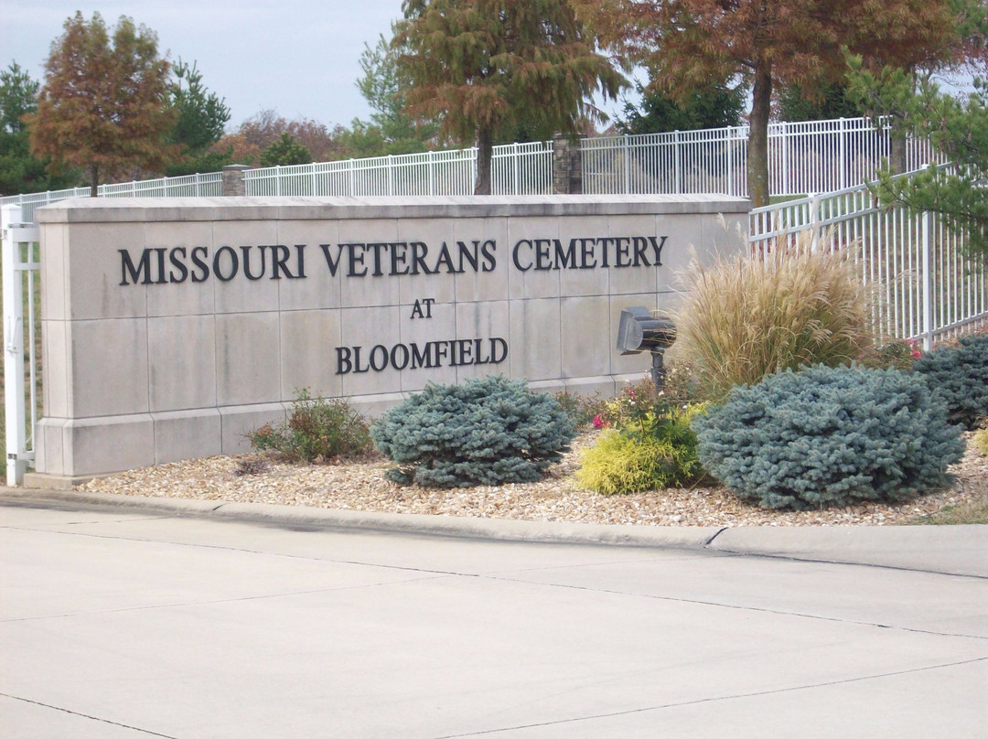 Missouri Veterans Cemetery at Bloomfield景点图片