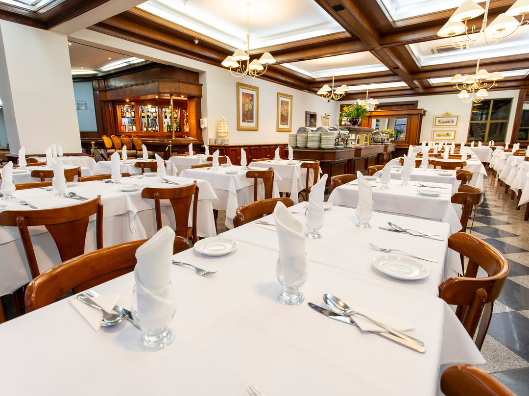 Carlton Plaza Hotel Poços de Caldas主图