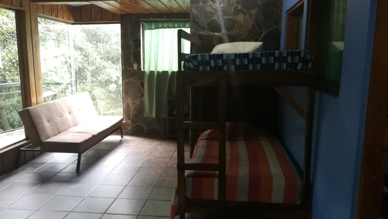 Forest Dreams & Manakin Lodge-官方