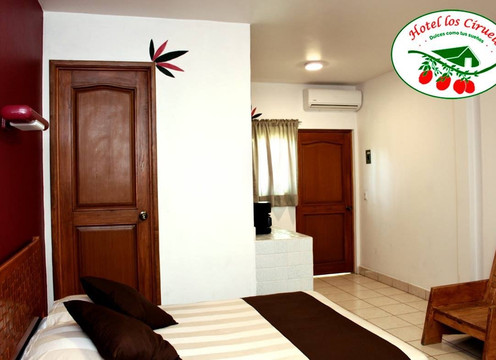 洛斯西卢罗斯酒店主图